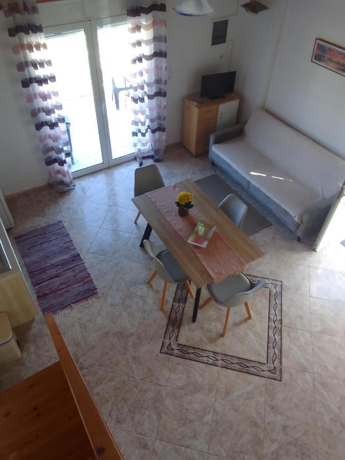 Studios Στουσ Πυργουσ Θερμησ Mytilene Exterior foto